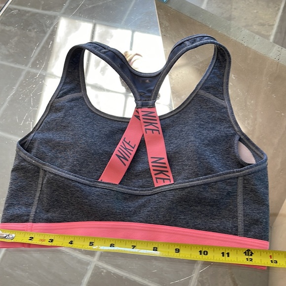 Nike, M, Dry Fit, sports bra, great quality and adorable details. Pink! EUC - Picture 5 of 7